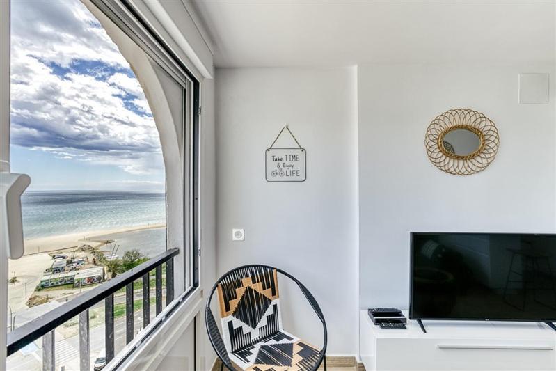 Sea-Chic Appartement เอมปูเรียบราบา ภายนอก รูปภาพ